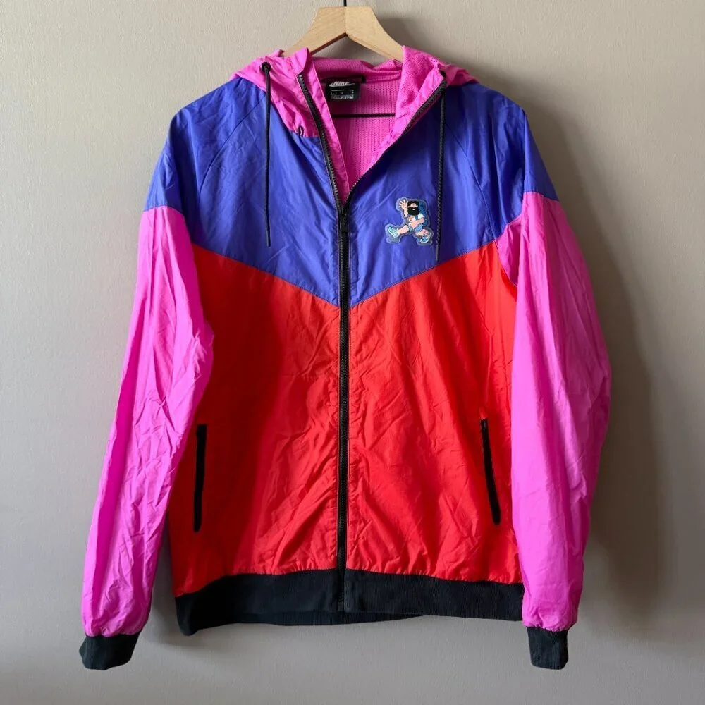 Men's L Nike Sportswear Heritage Windrunner Jacket